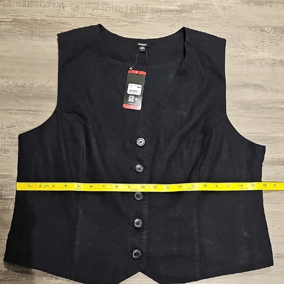 Express Black Button-Up Vest - Picture 3 of 7